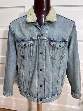 LEVI Type III Sherpa Trucker Denim Jacket Size XL Plaid Fleece Lined $189